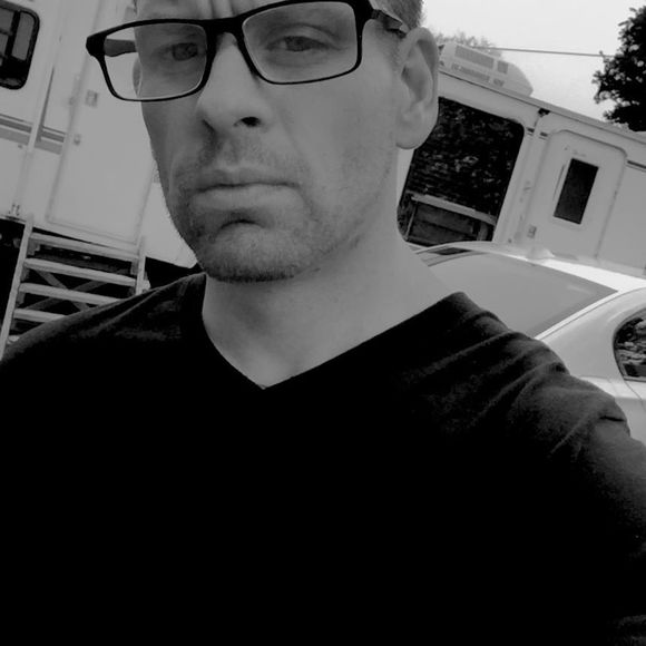 Meet your Posher, Caneron - Picture 1 of 1